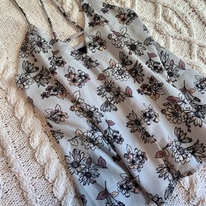 {Blue Rain} Floral Keyhole Tank Top